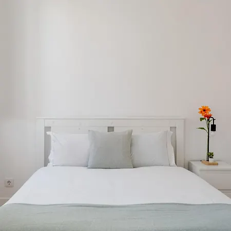 3-bed Flat Retreat By Sao Jorge Castle Appartement Lissabon
